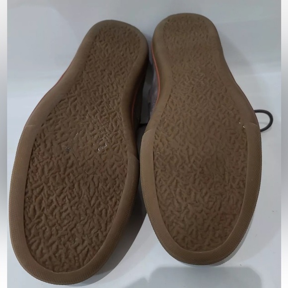 TOMMY BAHAMA 'Calderon' Beige Slip On Deck/Boat Shoes Casual Mens Size 12 Suede - Picture 7 of 8